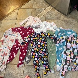 Carters 2T Footed Pajamas
